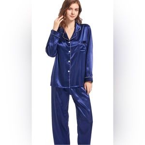 Womens Satin Pajamas Set Long Sleeve (L)